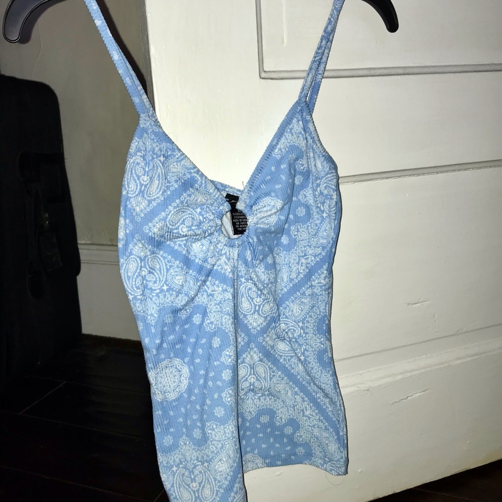 Y2K Blue Paisley O-Ring Tank Top - Picture 5 of 5